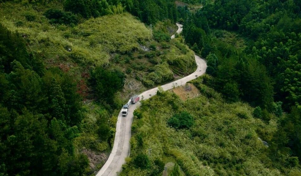 06a6a837e85a4fe68fd72dbd6065f1fe